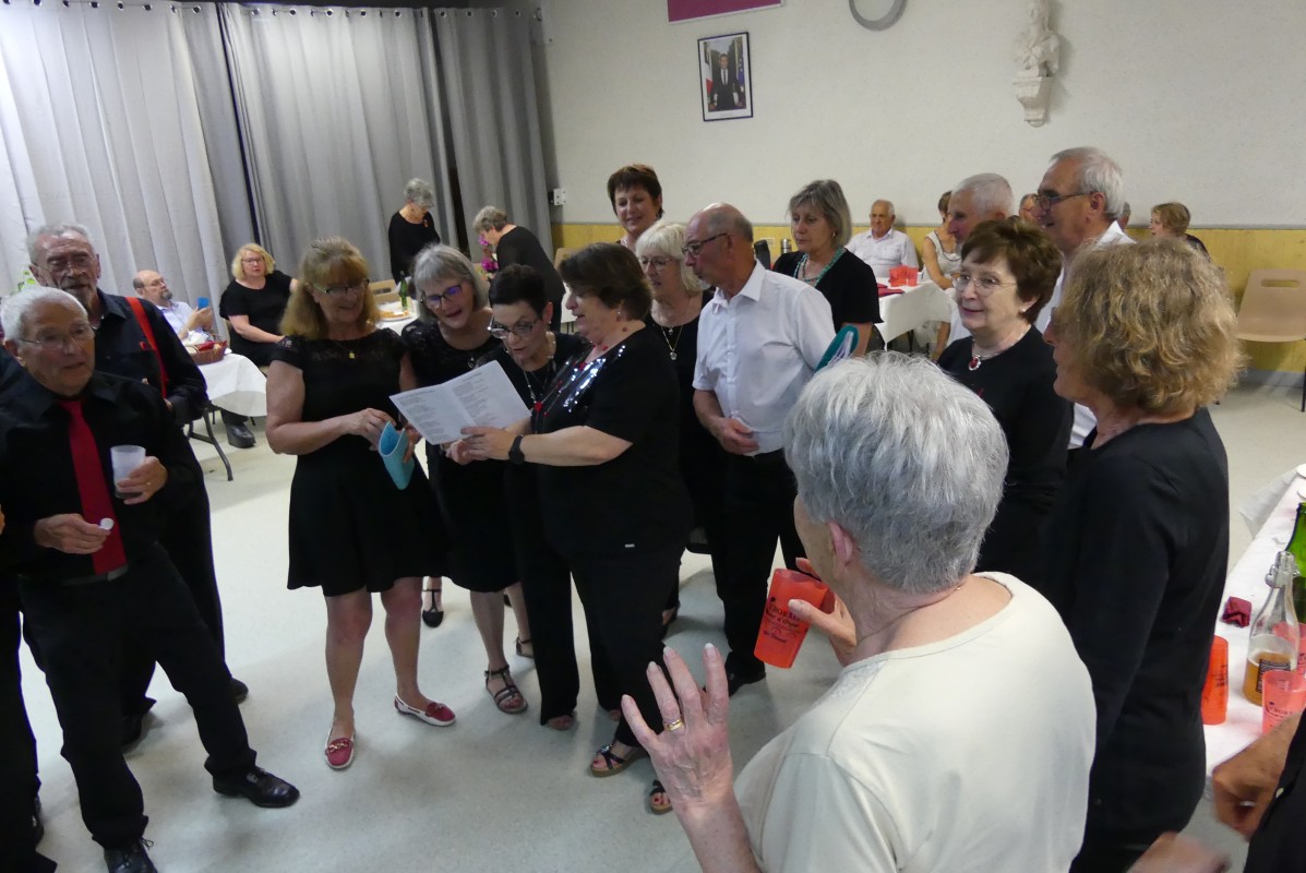 2022-05-21-concert-verneuil-Brigueuil(170).jpg