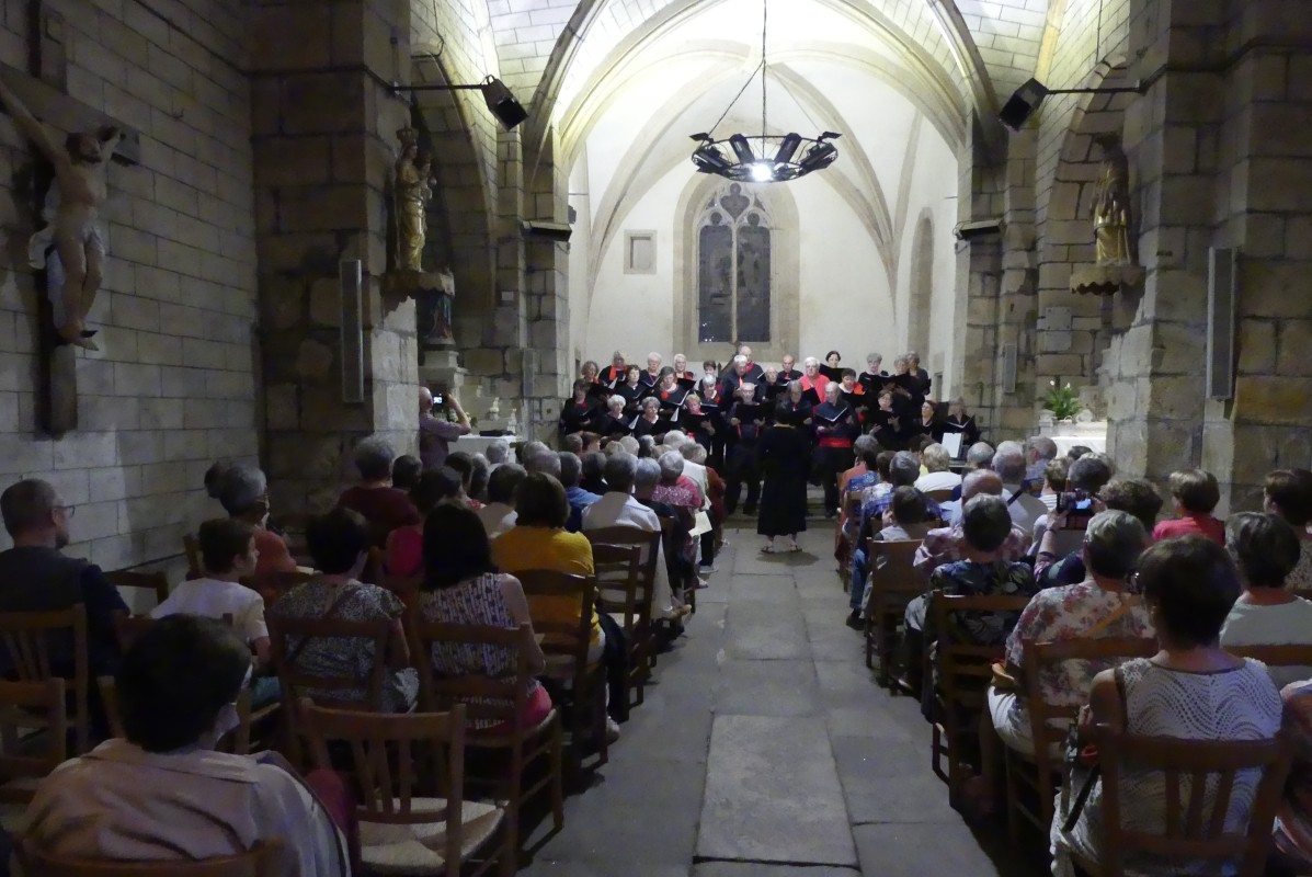 2022-05-21-concert-verneuil-Brigueuil(117).jpg